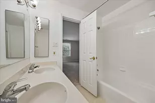 5717 Brewer House Cir, North Bethesda, MD 20852 - Photo 27