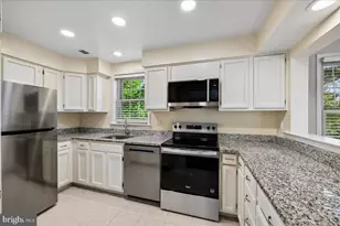 5717 Brewer House Cir, North Bethesda, MD 20852 - Photo 11