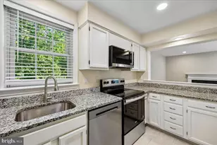 5717 Brewer House Cir, North Bethesda, MD 20852 - Photo 13