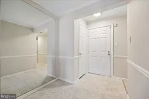 5717 Brewer House Cir, North Bethesda, MD 20852 - Photo 3
