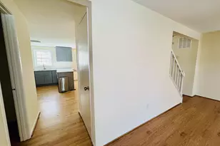12146 Bentridge Pl, Potomac, MD 20854 - Photo 7