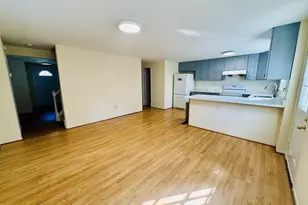 12146 Bentridge Pl, Potomac, MD 20854 - Photo 11