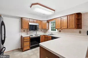 14900 Sequoia Hill Ln, Silver Spring, MD 20906 - Photo 13