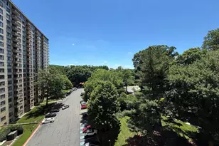5225 Pooks Hill Rd, Bethesda, MD 20814 - Photo 23