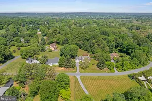 20610 Plum Creek Ct, Gaithersburg, MD 20882 - Photo 3