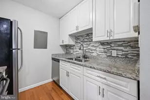 10703 Hampton Mill Terrace, Rockville, MD 20852 - Photo 5