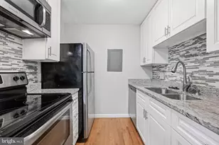 10703 Hampton Mill Terrace, Rockville, MD 20852 - Photo 3