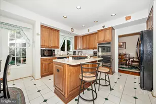 19808 Falling Spring Ct, Gaithersburg, MD 20882 - Photo 9