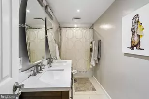 18808 Cross Country Ln, Gaithersburg, MD 20879 - Photo 33