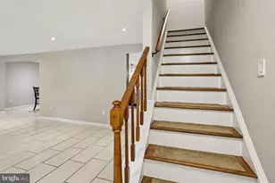 18808 Cross Country Ln, Gaithersburg, MD 20879 - Photo 9