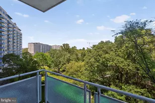 10201 Grosvenor Pl, Rockville, MD 20852 - Photo 17