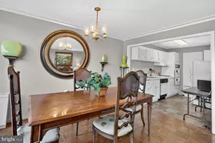10201 Grosvenor Pl, Rockville, MD 20852 - Photo 9