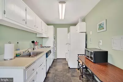 10201 Grosvenor Place #720, Rockville, MD 20852 - Photo 7