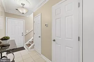 214 Fallsgrove Blvd, Rockville, MD 20850 - Photo 15
