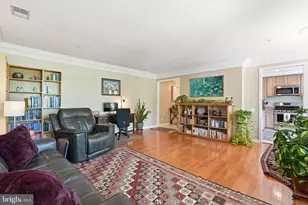 214 Fallsgrove Blvd, Rockville, MD 20850 - Photo 11