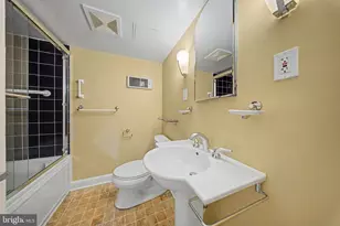 10427 Kensington Pkwy, Kensington, MD 20895 - Photo 29