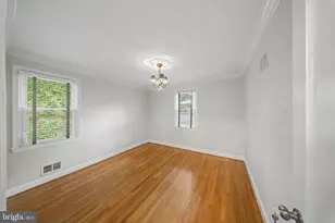 10427 Kensington Pkwy, Kensington, MD 20895 - Photo 9