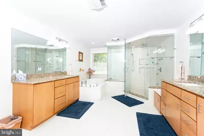 12331 Overpond Way, Potomac, MD 20854 - Photo 15