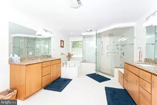 12331 Overpond Way, Potomac, MD 20854 - Photo 15