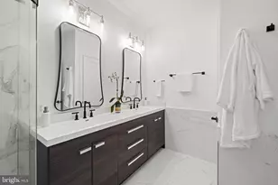 8609 Woodbrook Ln, Chevy Chase, MD 20815 - Photo 25
