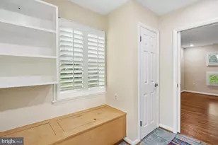 5915 Halsey Rd, Rockville, MD 20851 - Photo 3