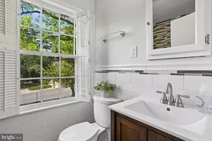 11507 Farmland Dr, Rockville, MD 20852 - Photo 47
