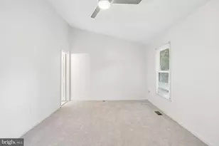10617 Pine Haven Terrace, North Bethesda, MD 20852 - Photo 29