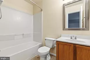 10470 Damascus Park Ln, Damascus, MD 20872 - Photo 17