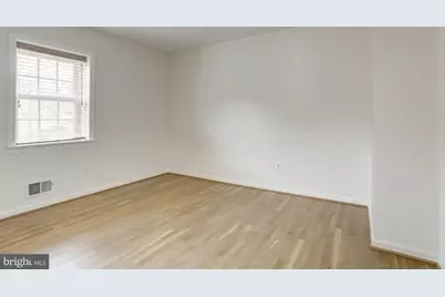 10239 Gainsborough Road, Potomac, MD 20854 - Photo 17