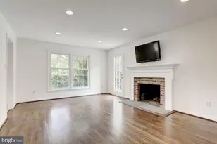 10239 Gainsborough Rd, Potomac, MD 20854 - Photo 11