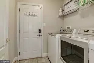 20345 Notting Hill Way, Germantown, MD 20876 - Photo 5