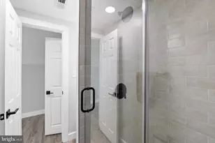 13406 Parkland Dr, Rockville, MD 20853 - Photo 29