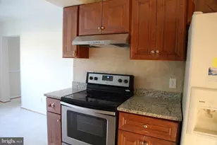 14 Wade Ct, Gaithersburg, MD 20878 - Photo 5