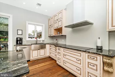 10221 Tyburn Terrace, Bethesda, MD 20814 - Photo 17