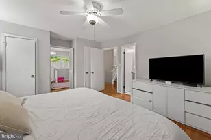 13615 Russett Terrace, Rockville, MD 20853 - Photo 15