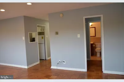 1900 Lyttonsville Road #1103, Silver Spring, MD 20910 - Photo 5