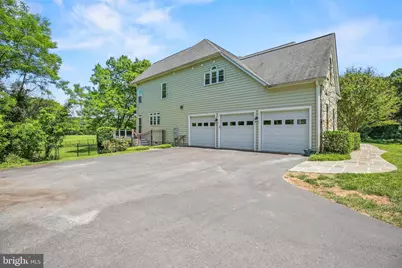 7017 Cypress Hill Drive, Gaithersburg, MD 20879 - Photo 5