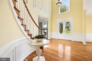 7017 Cypress Hill Dr, Gaithersburg, MD 20879 - Photo 9