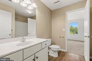 10022 Vanderbilt Cir, Rockville, MD 20850 - Photo 19