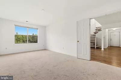 10022 Vanderbilt Circle #10, Rockville, MD 20850 - Photo 11