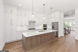 8618 Erdem Pl, Chevy Chase, MD 20815 - Photo 3