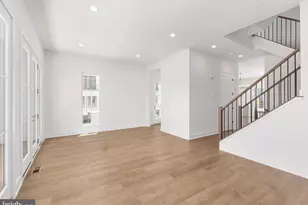 8618 Erdem Pl, Chevy Chase, MD 20815 - Photo 7