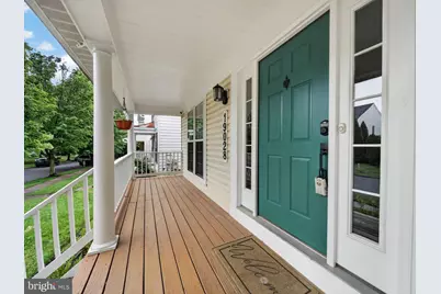 19028 Noble Oak Drive, Germantown, MD 20874 - Photo 5