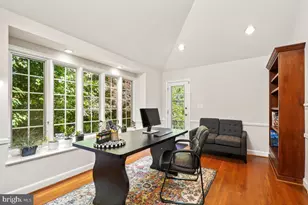 7214 Pomander Ln, Chevy Chase, MD 20815 - Photo 15