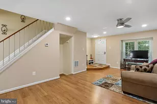3924 Angelton Ct, Burtonsville, MD 20866 - Photo 11