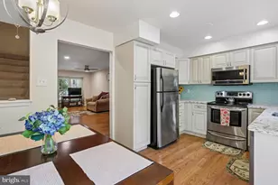 3924 Angelton Ct, Burtonsville, MD 20866 - Photo 19