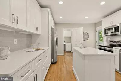 10210 Carroll Place, Kensington, MD 20895 - Photo 11