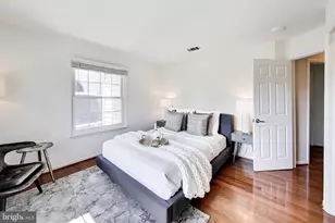 5716 Chapman Mill Dr, Rockville, MD 20852 - Photo 17