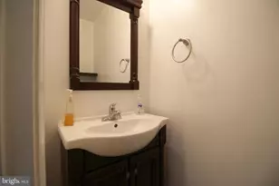 10148 Reprise Dr, Rockville, MD 20850 - Photo 15