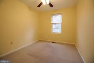 10148 Reprise Dr, Rockville, MD 20850 - Photo 25